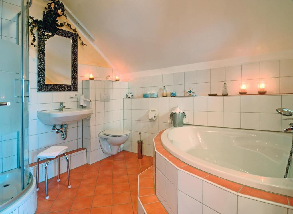 Litfasschen Hotel Mucke Oda fotoğraf