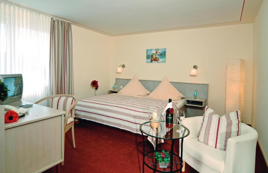 Litfasschen Hotel Mucke Oda fotoğraf